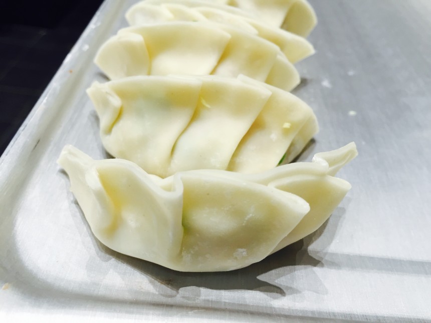 Cómo hacer gyozas en casa, la receta paso a paso